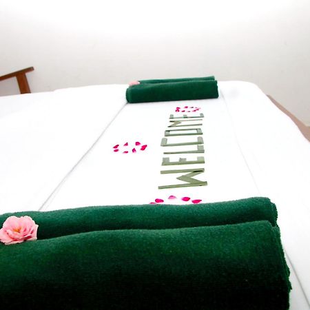 Pub Ceylon Hostel エッラ エクステリア 写真