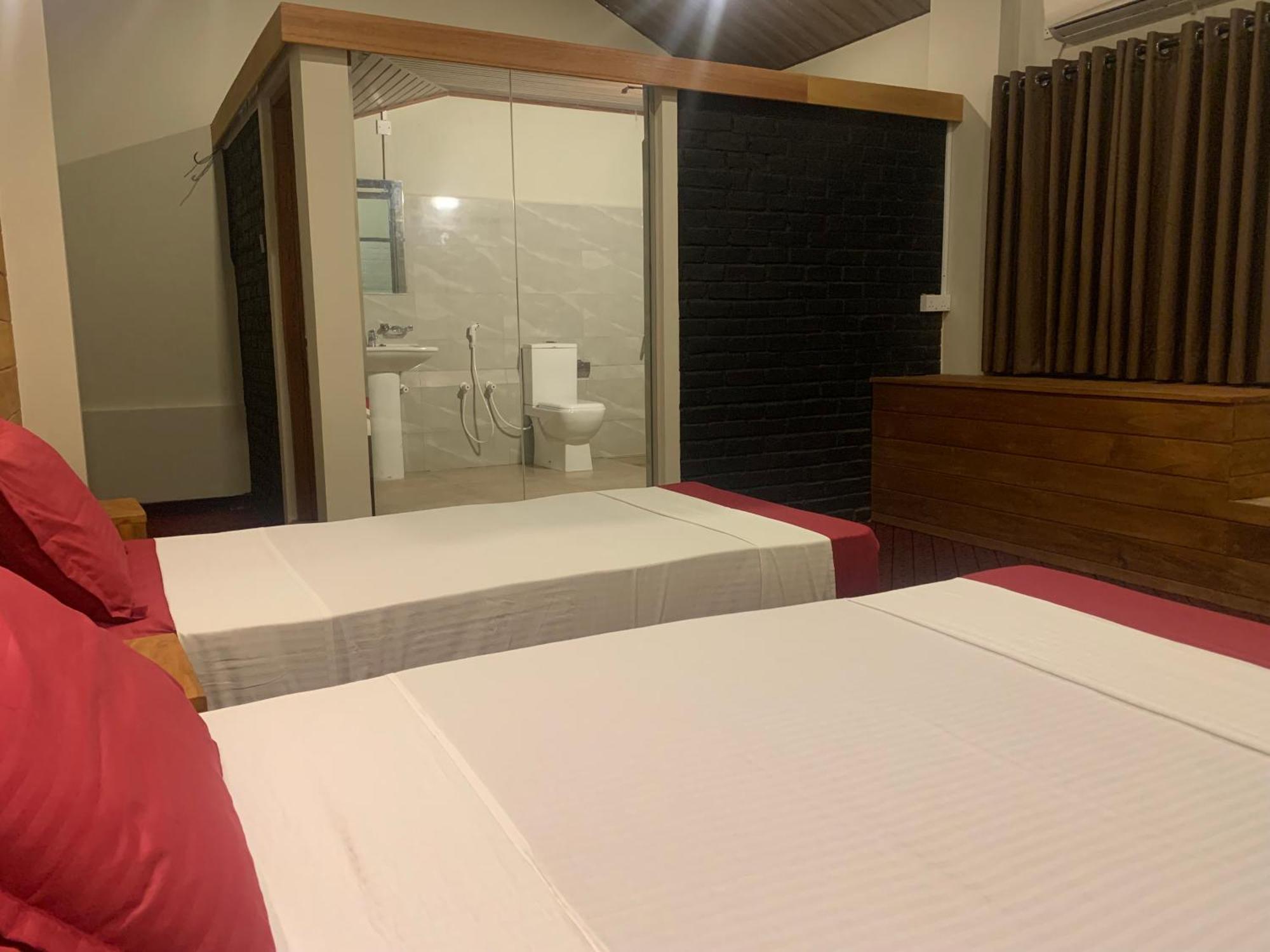 Pub Ceylon Hostel エッラ エクステリア 写真