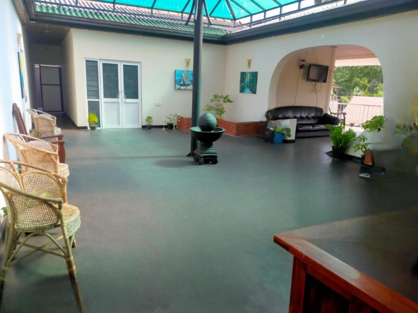 Pub Ceylon Hostel エッラ エクステリア 写真