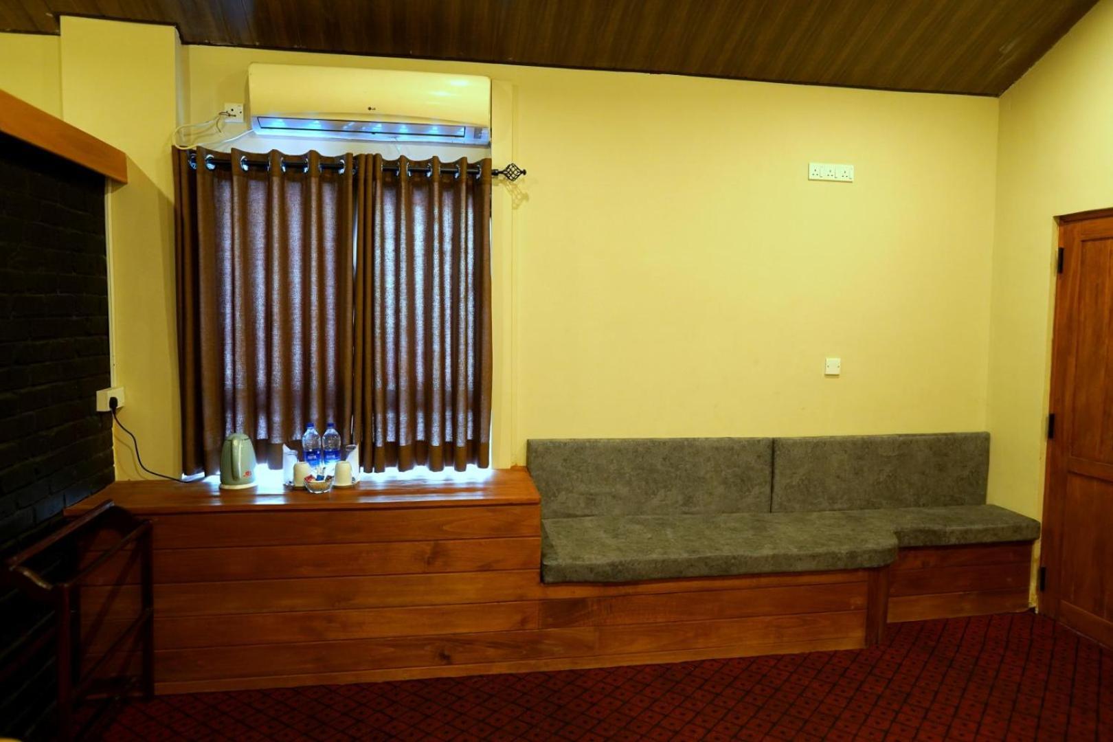 Pub Ceylon Hostel エッラ エクステリア 写真