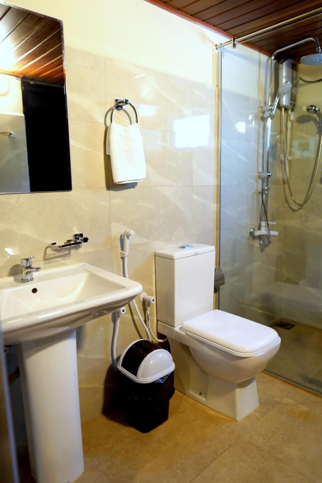 Pub Ceylon Hostel エッラ エクステリア 写真