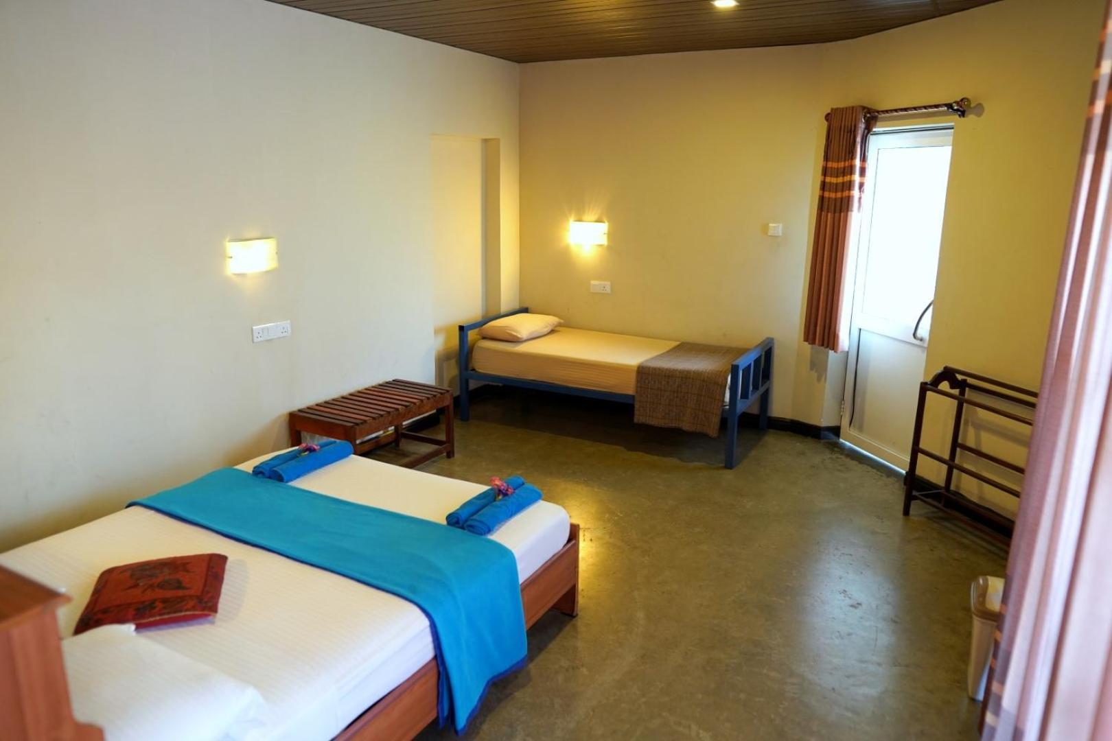Pub Ceylon Hostel エッラ エクステリア 写真