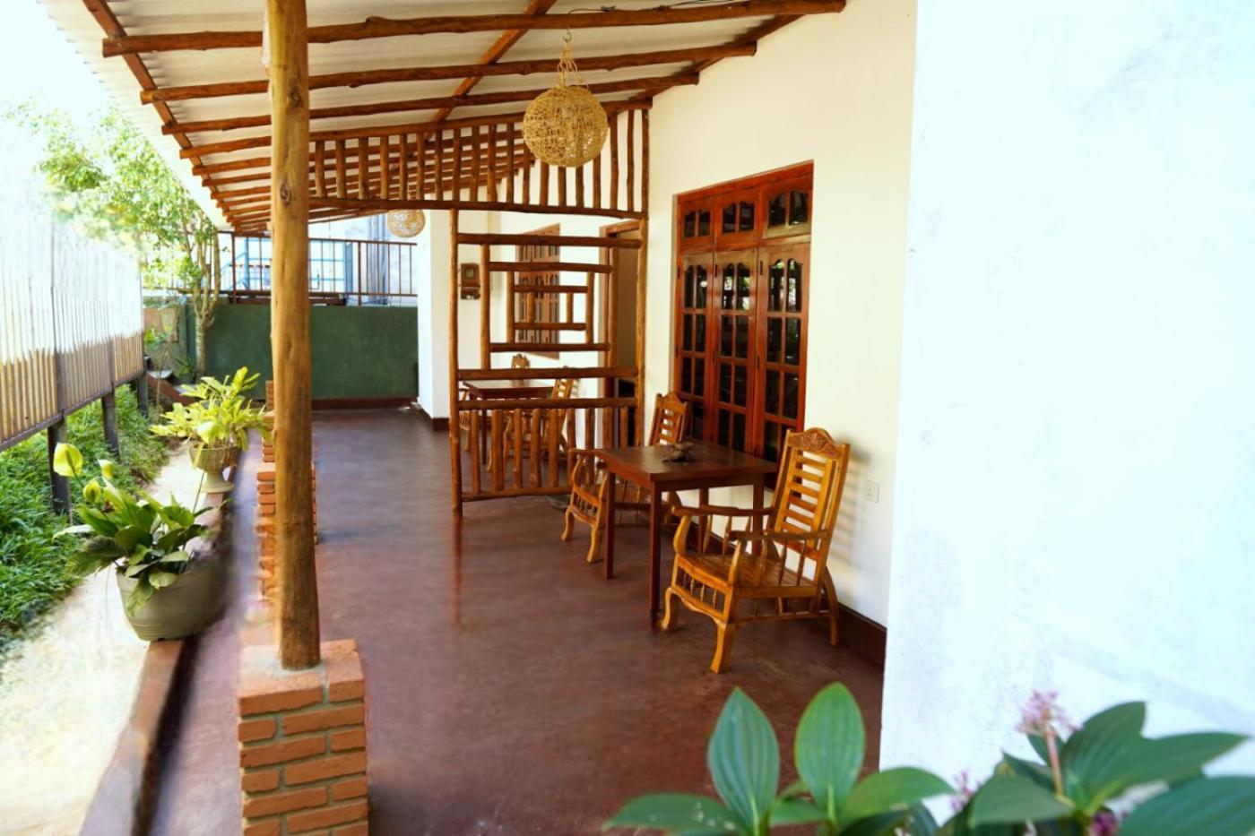 Pub Ceylon Hostel エッラ エクステリア 写真