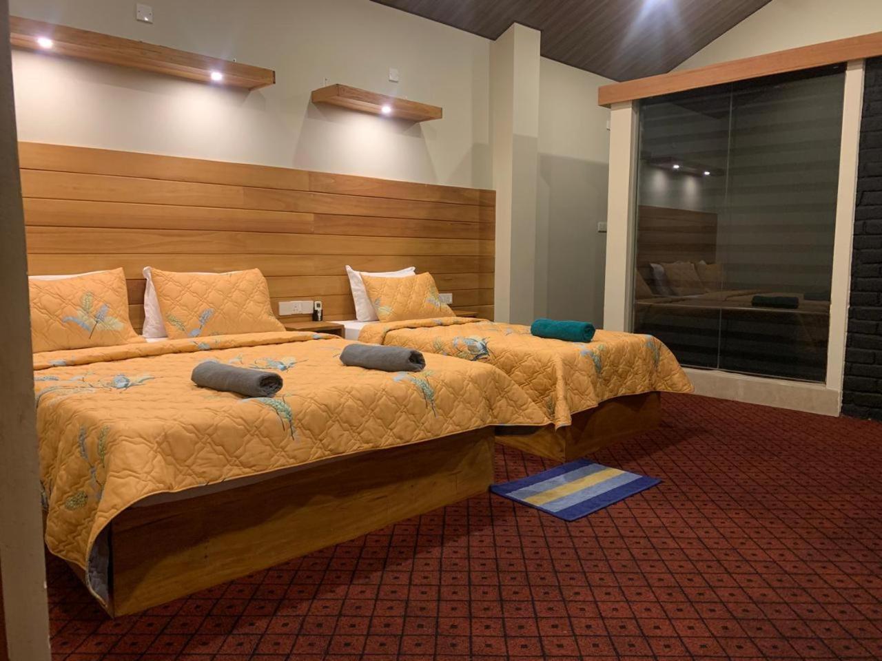 Pub Ceylon Hostel エッラ エクステリア 写真