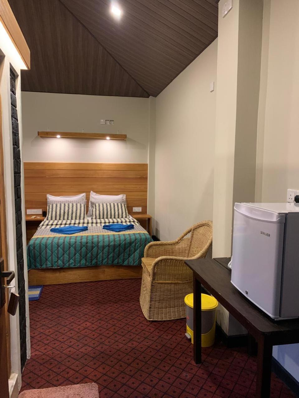 Pub Ceylon Hostel エッラ エクステリア 写真