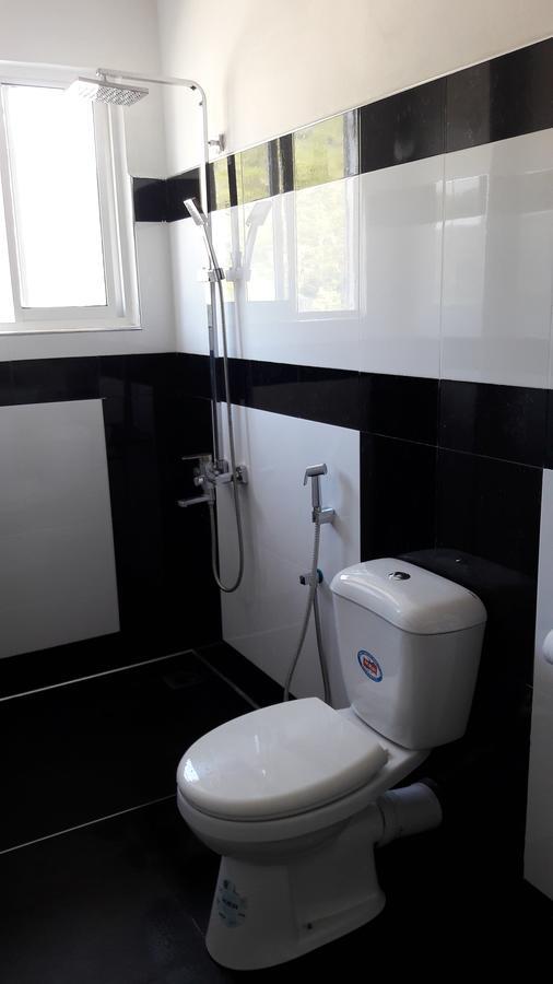 Pub Ceylon Hostel エッラ エクステリア 写真